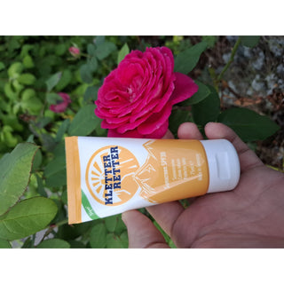 Load image into Gallery viewer, Sun cream (75ml) - SPF30
